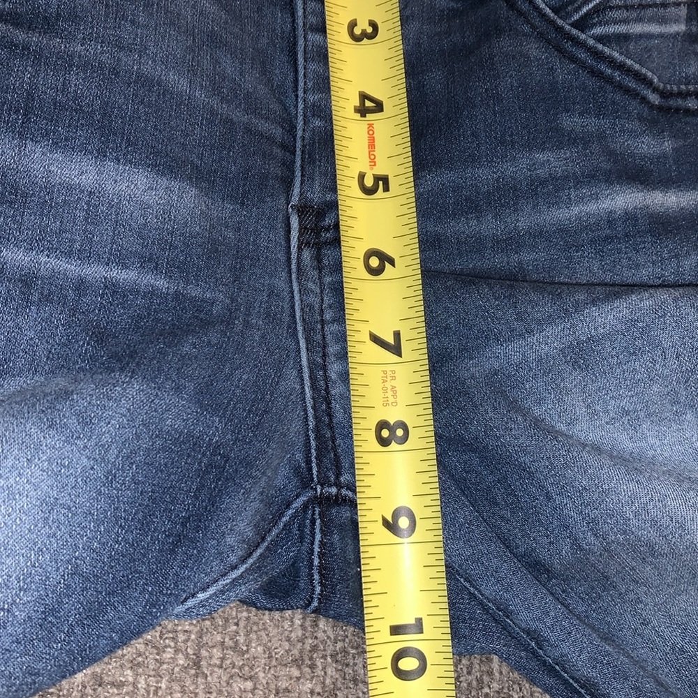 Democracy Jeans - Picture 6 of 7